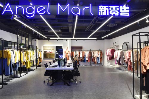 綻放她力量 女性創業的黃金賽道——服裝服飾零售